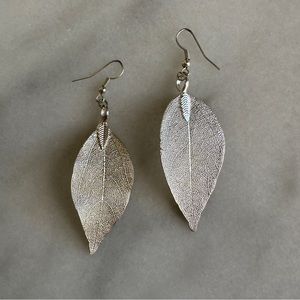 VINTAGE • Elven Silver Dipped Leaf Earrings Elegant Delicate Dainty Dangle Boho